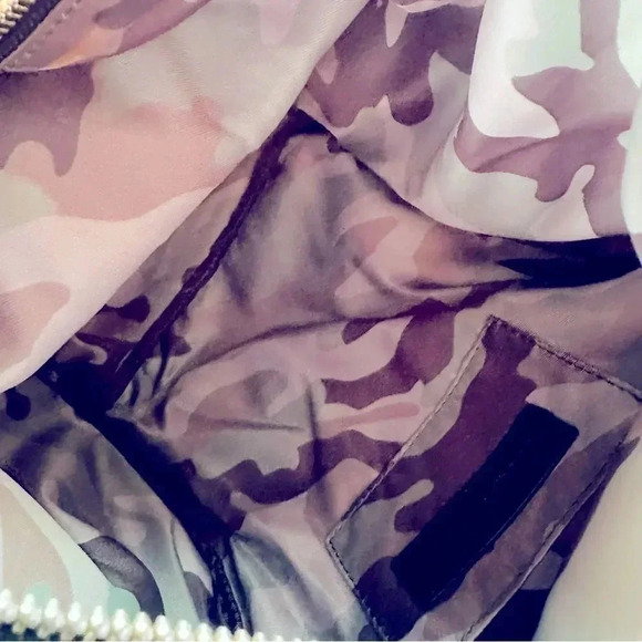 NWOT Rebecca Minkoff Julian Nylon Camo Backpack - Picture 12 of 14